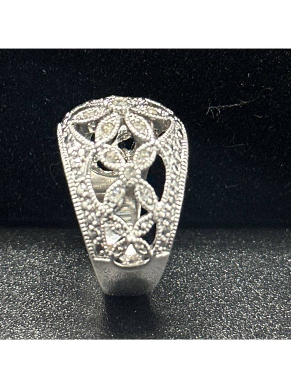 Floral-Inspired Silver-Tone Crystal Ring Size 8+ - Picture 2 of 3